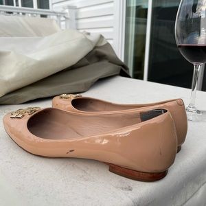Nude flats!